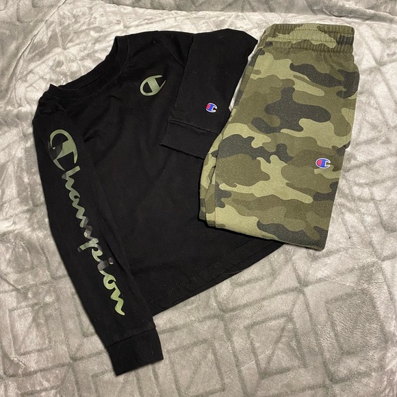 Champion Long Sleeve Black Shirt with Army print with Champion Army Sweat Pants - Picture 7 of 16